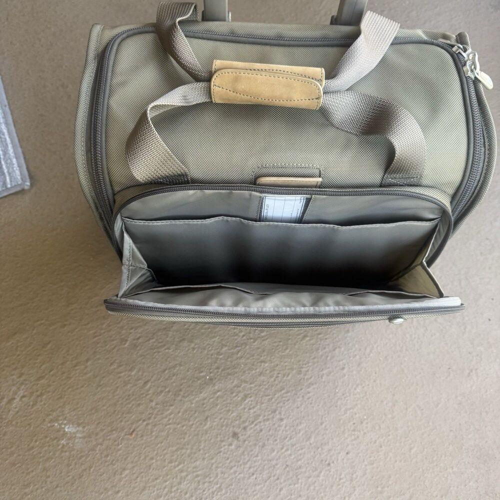 Briggs & Riley BASELINE 2-Wheel Cabin Bag Olive Green Luxury Comfort Luggage - Picture 16 of 16